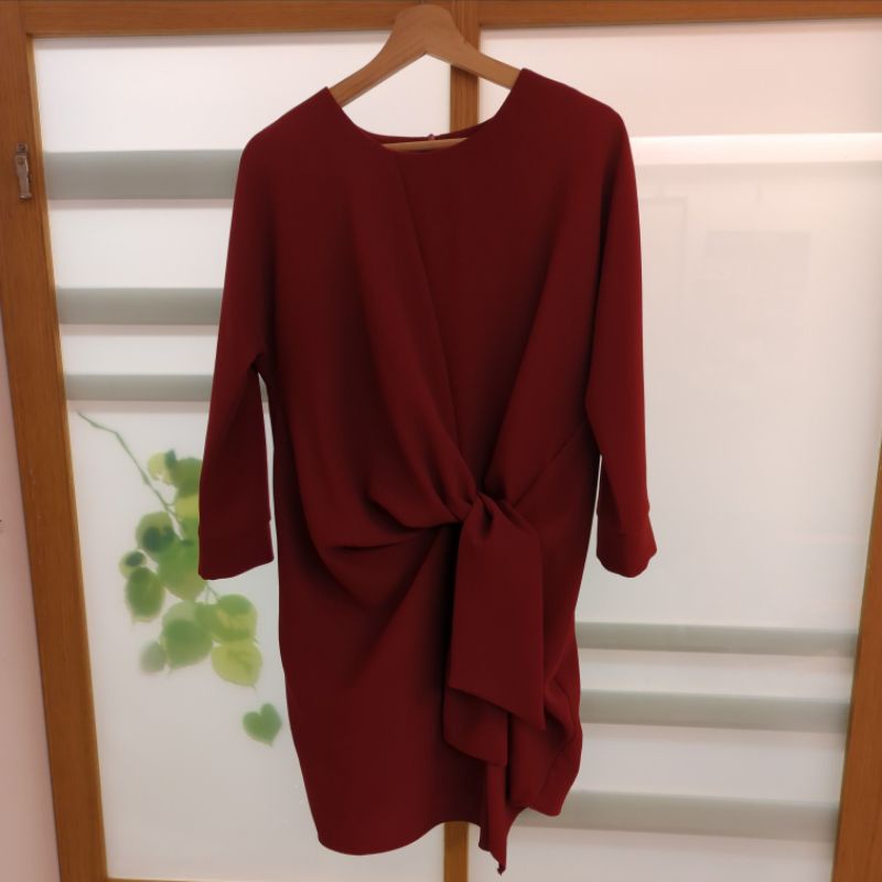 REFILL 韓國製質感赭紅色洋裝（購於東區正韓貨店家）近全新