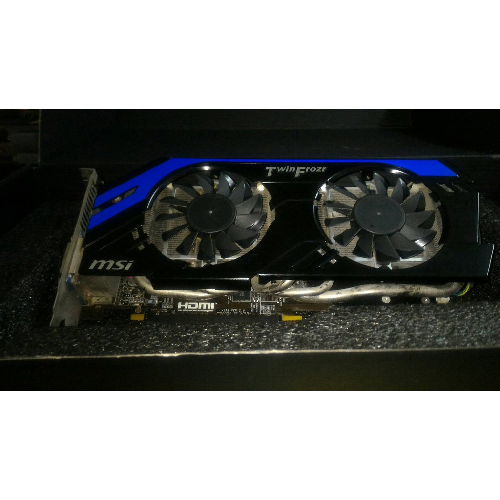 暑假卜類(PLAY)~GTX670藍色經典款(比 GTX960 強).暑假大放送!!下標即贈電競滑鼠墊