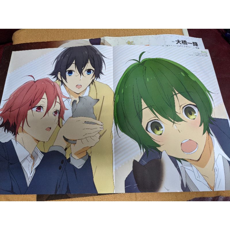 小微損 月刊newtype 附錄海報堀與宮村堀京子宮村伊澄柳明音井浦秀 蝦皮購物