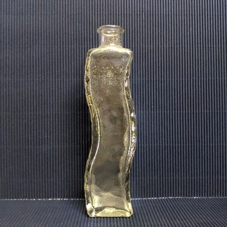 [ 小店 ] 擺飾品 曲線花瓶 高約:22公分 材質:玻璃 無外盒 T3