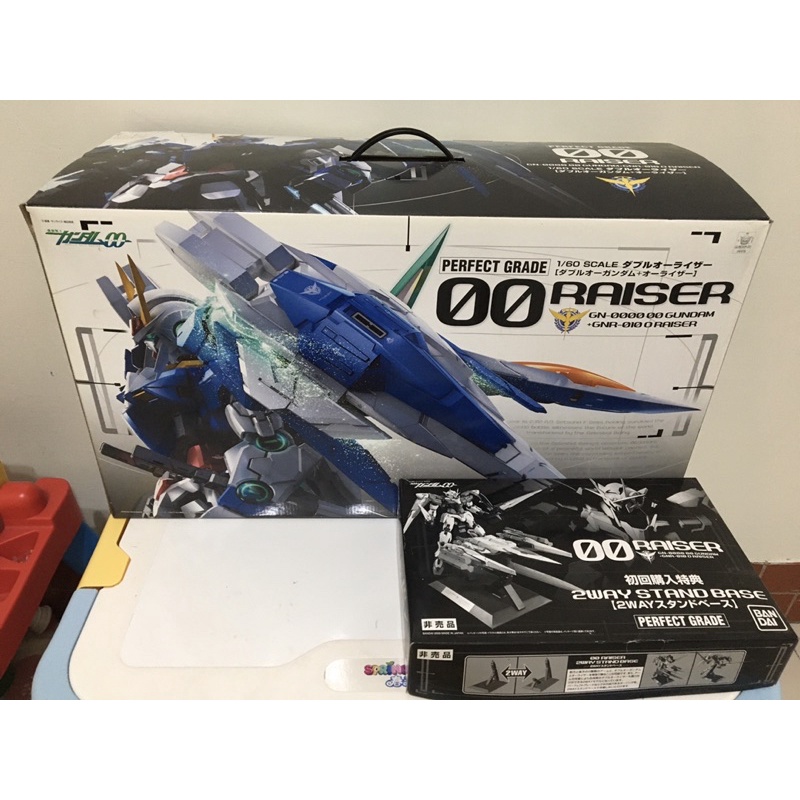 PG 1/60 OO鋼彈 OO RAISER 初版附地台