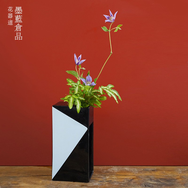 花器道 日式池坊花道插花花器自由花生花立花多面插花器皿陶瓷黑白幾何k T 蝦皮購物