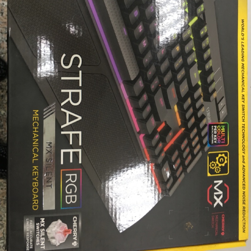 海盜船 Corsair Gaming Strafe RGB 全新靜音版 紅軸 全彩 電競機械式鍵盤