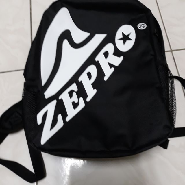ZEPRO黑色後背包