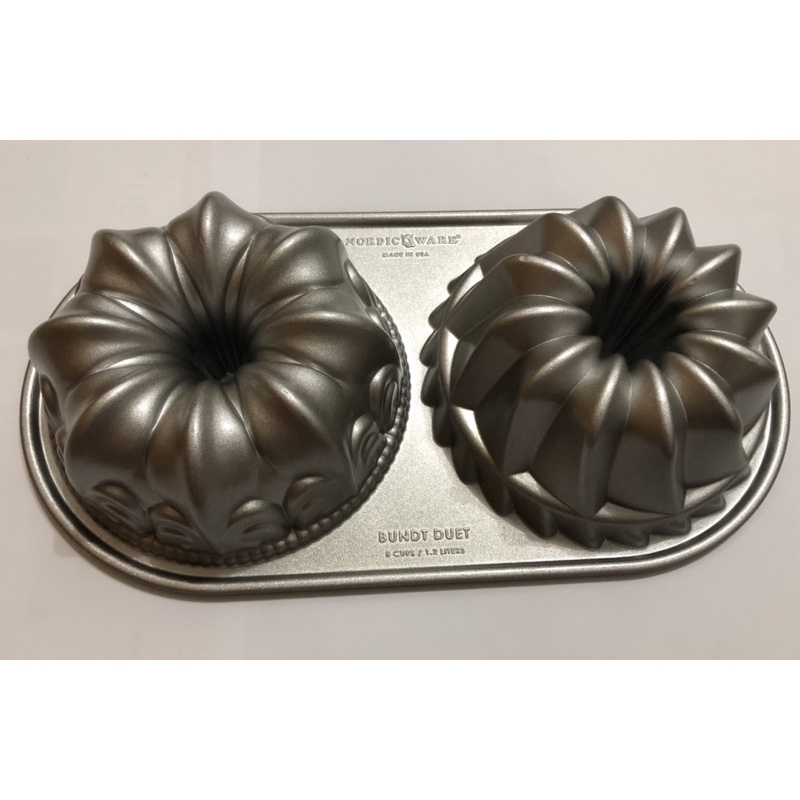 美國製Nordic ware 銀色二重奏蛋糕烤模（咕咕霍夫+鳶尾花)
