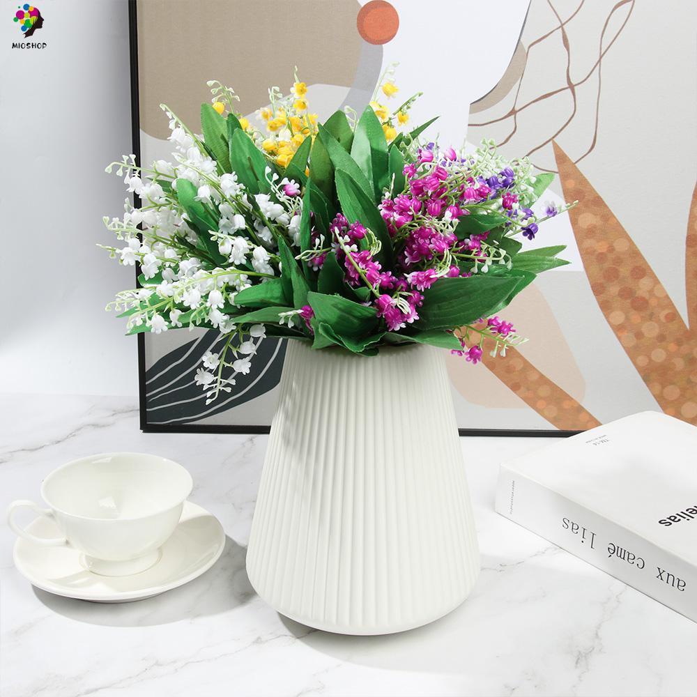 Mioshop 禮品人造花家居裝飾仿真山谷7 個分支的草百合婚禮派對裝飾品插花新娘花束栩栩如生的鈴木花 多色 蝦皮購物