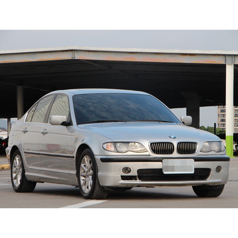 2003年 BMW 320I 2.2 銀 配合全額貸、找錢超額貸 FB搜尋 : 『阿文の圓夢車坊』