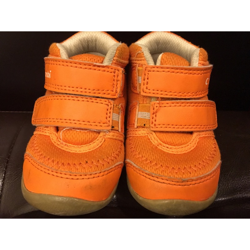 二手童鞋：橘色高筒combi 13.5公分