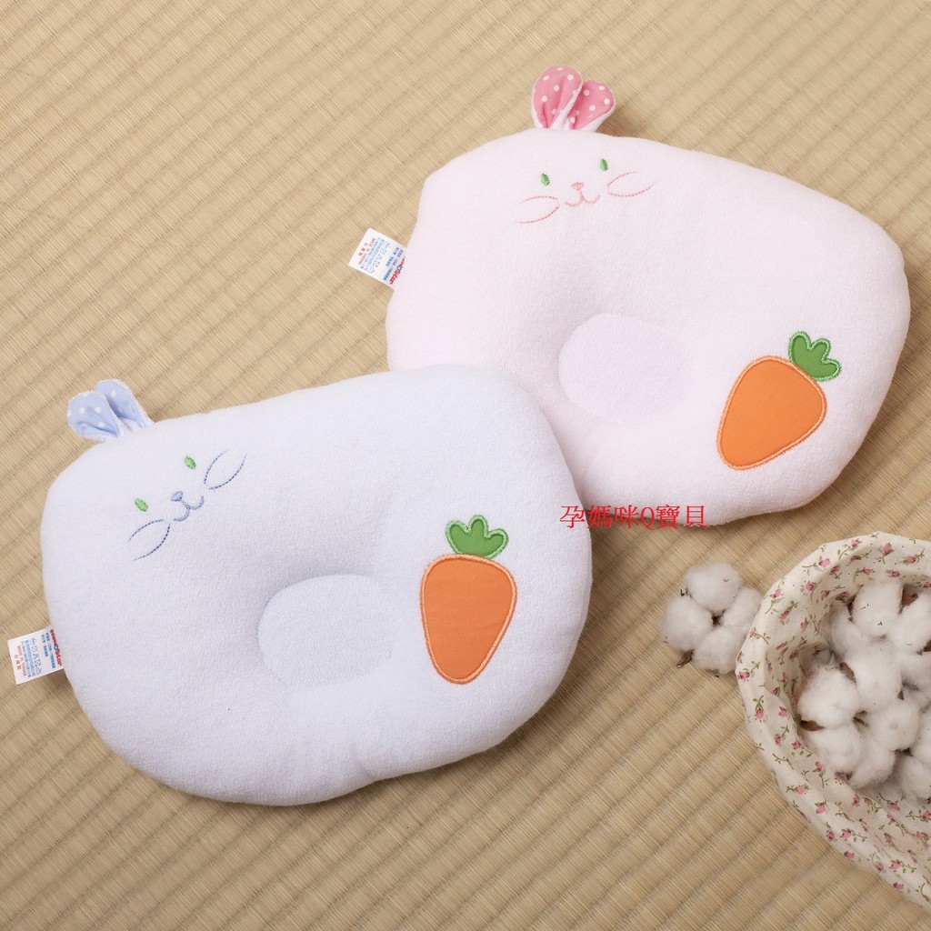 【孕媽咪Q寶貝】全新台灣製聖哥NewStar小白兎造型嬰兒枕~枕心內凹設計~NS3581