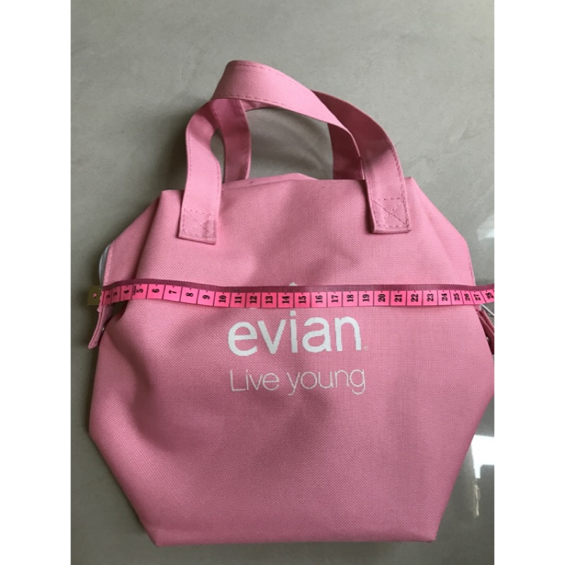 Evian 粉色提袋