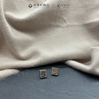 HOWLOOK｜Superman系列S字母小正方耳環 獨特配件耳環𝗦 採用抗過敏耳針安心配戴