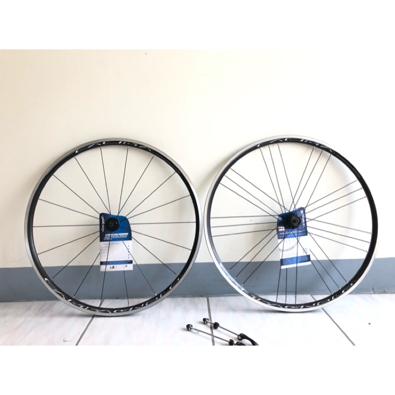 售完義大利 campy campagnolo Calima g3輪組