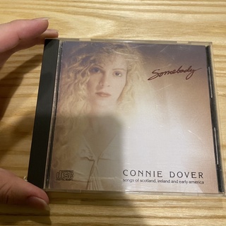 喃喃字旅二手CD《CONNIE DOVER-SOMEBODY 》
