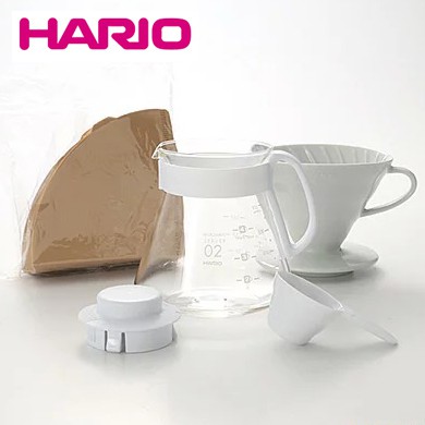 《興富大行》咖啡器具【HARIO V60 02白色陶瓷濾杯咖啡壺組/XVDD-3012W】禮盒裝 附濾紙100入