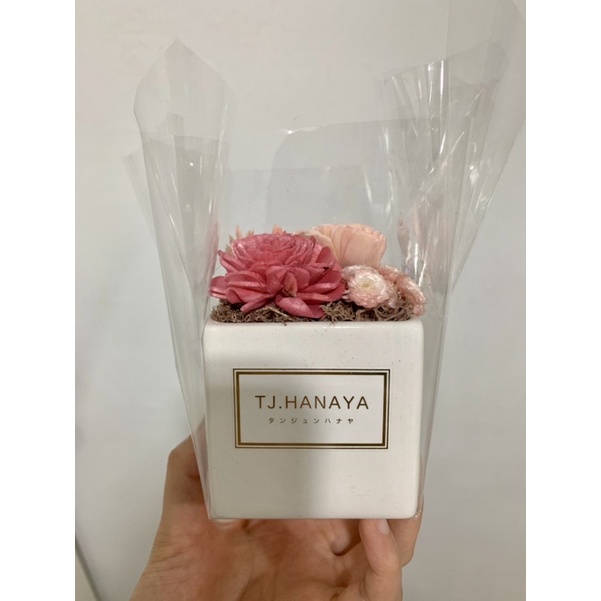 TJ. HANAYA 永生玫瑰方盆花(乾燥花/永生花)