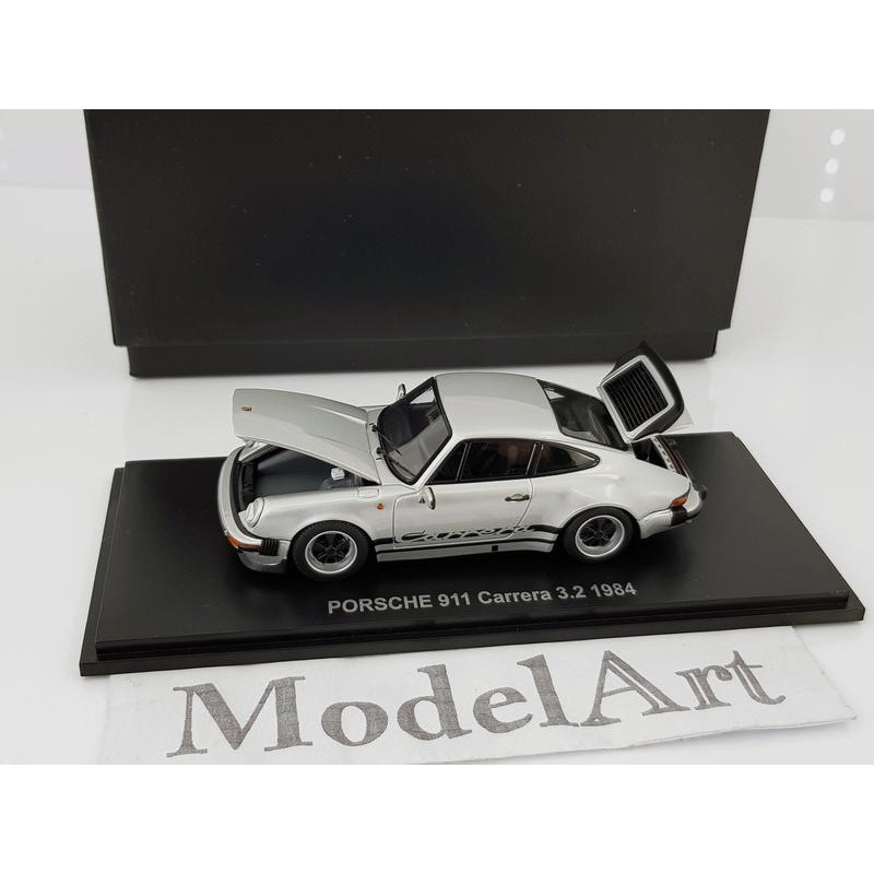 1:43 Kyosho Porsche 911 Carrera 3.2 1984(930)銀 合金可開『現貨』