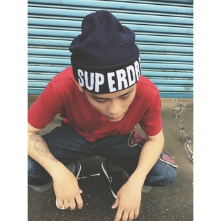 現貨☆【SD帽子館】☆【SUPERDRY拼布字體毛帽】☆【SDH005A5】