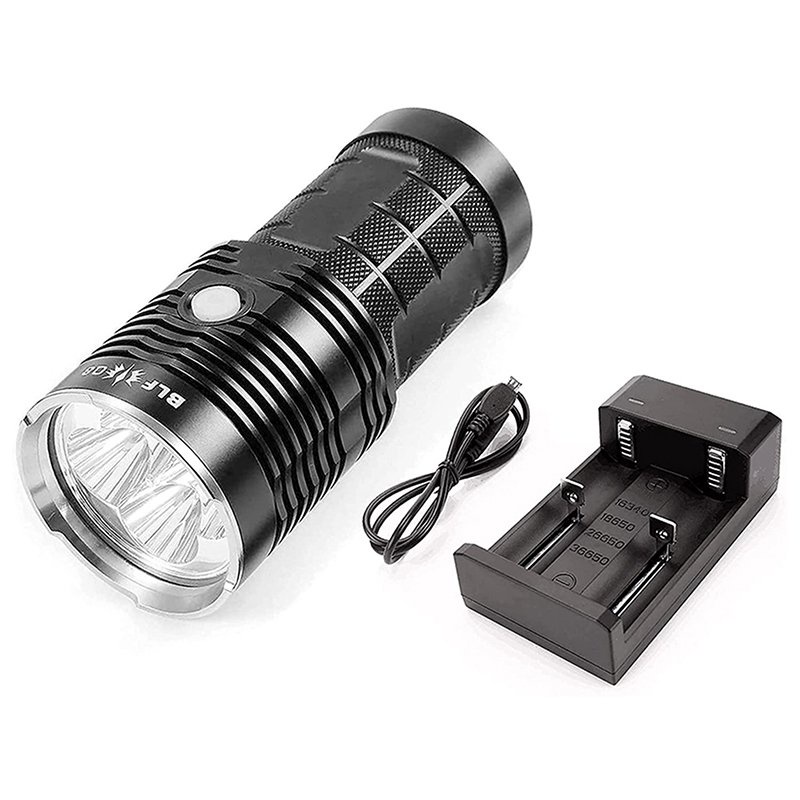 Sofirn BLF Q8 強力手電筒,最多 4 個 XPL LED Max。 6000 流明輸出投擲 420 米距離從