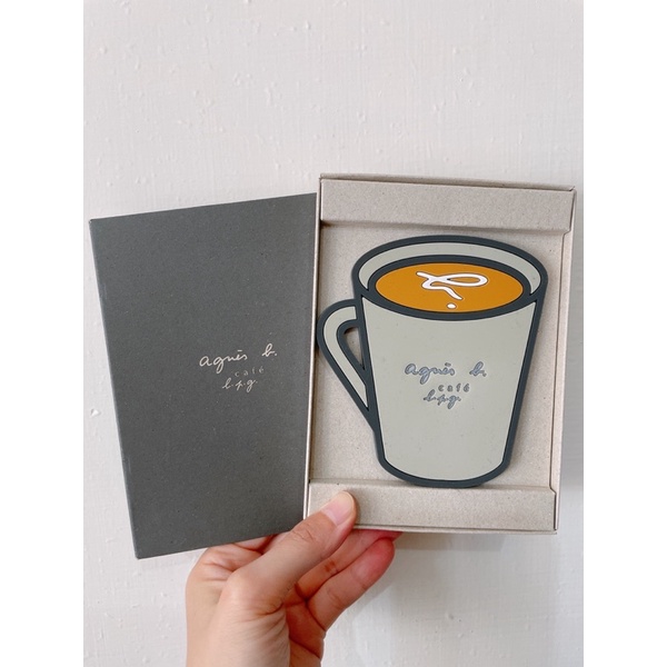 Agnes b cafe LPG造型咖啡杯杯墊 小b草寫Logo！