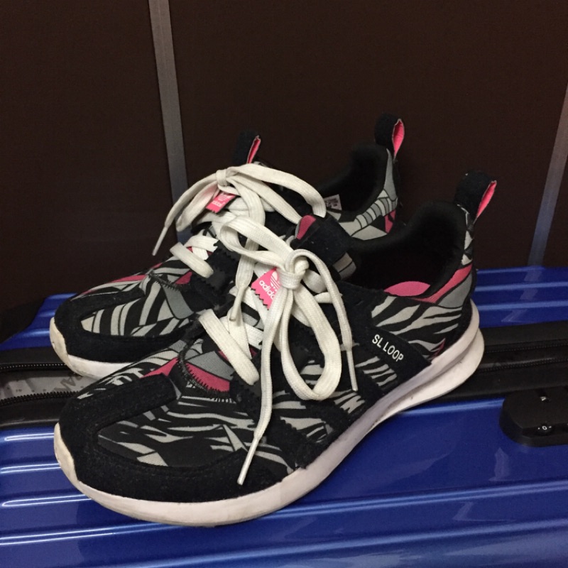 Adidas sl loop runner 斑馬桃紅色慢跑休閒鞋 23號 9.5成新 nike 便宜