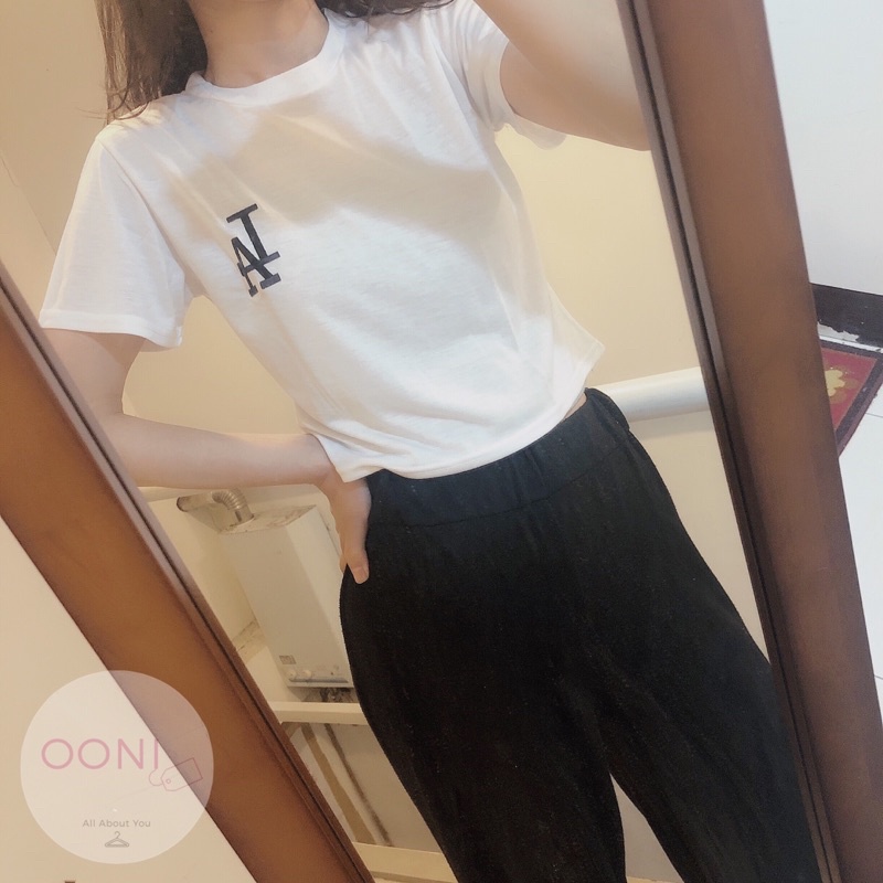 熱賣 La繡花短版短袖薄款上衣現貨露肚白一色 蝦皮購物