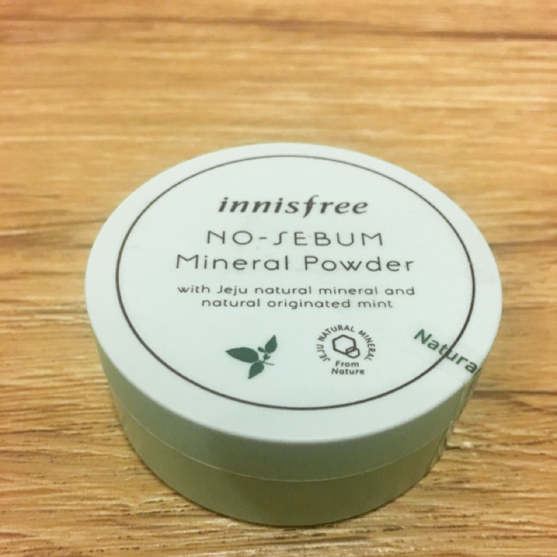 innisfree 薄荷礦物控油蜜粉