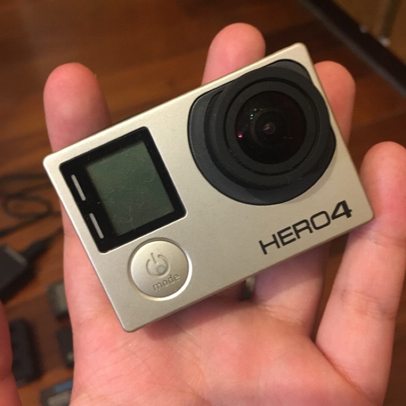 二手Gopro 4 silver 銀版 附配件 運動相機