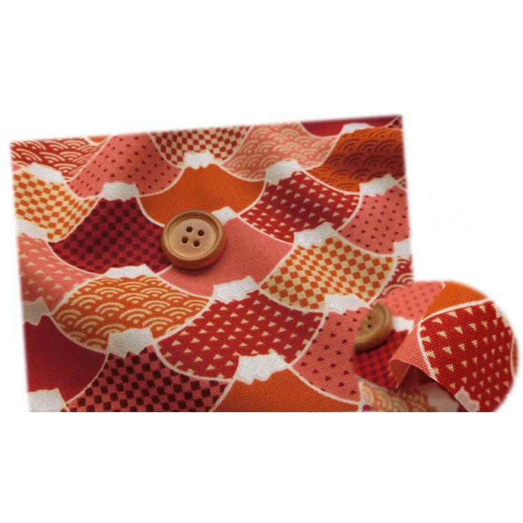 可作水洗式口罩套－現貨--米米棉麻風--日本製造進口---富士山圖案棉布和風柄-山頂金屬色澤-紅