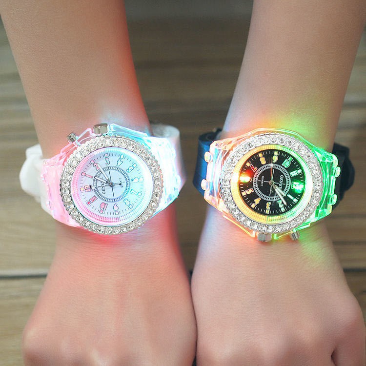 Smeeto/索米圖  Z166  日內瓦發光時尚七彩LED兒童手表 硅膠個性學生情侶手表