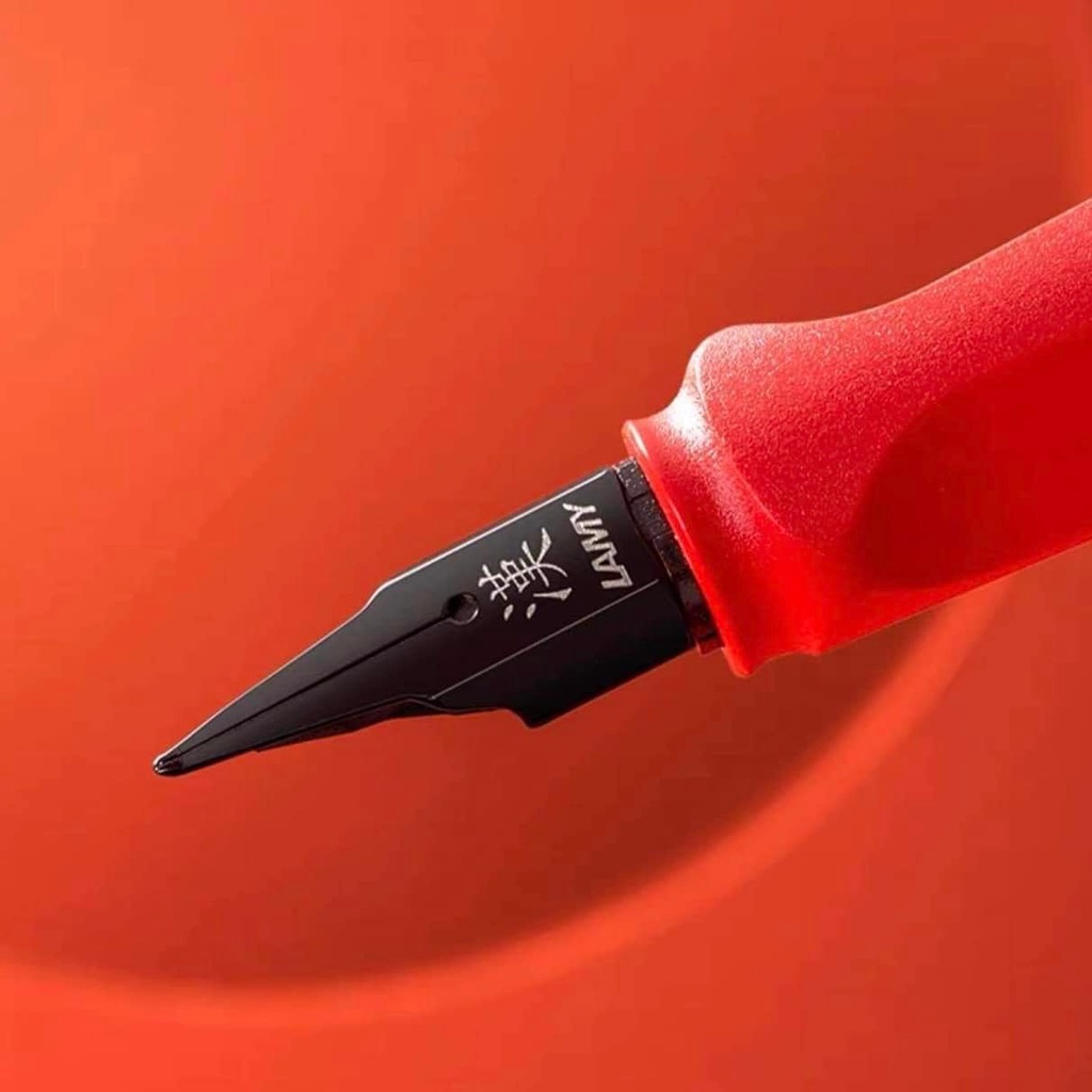 【古今鋼筆】熱賣款補貨到🎉LAMY 漢字尖 ✒️凌美 SAFARI 麒麟 狩獵系列 中國紅 鋼筆