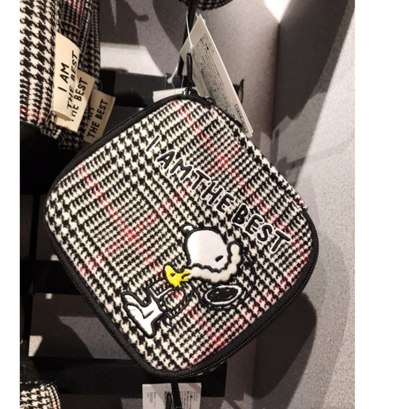 日本 大阪環球影城 USJ 2018冬季 Snoopy 史努比 史奴比 化妝包 收納包 化粧包 附立鏡
