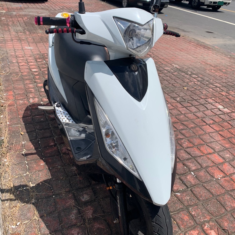 已售出 自售中古機車sym Gt125 附贈usb充電孔 手機支架 二手機車 中古機車 蝦皮購物