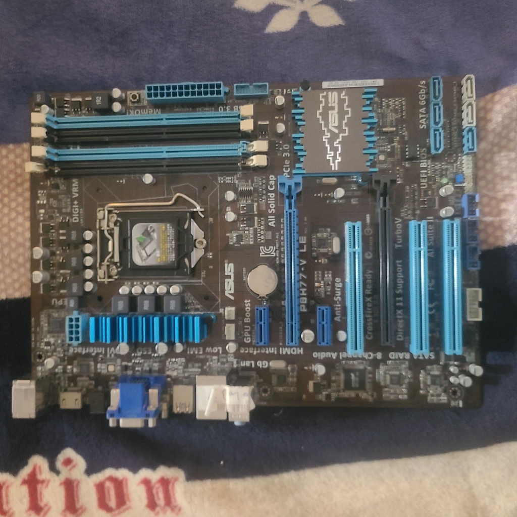 asus P8H77-V LE