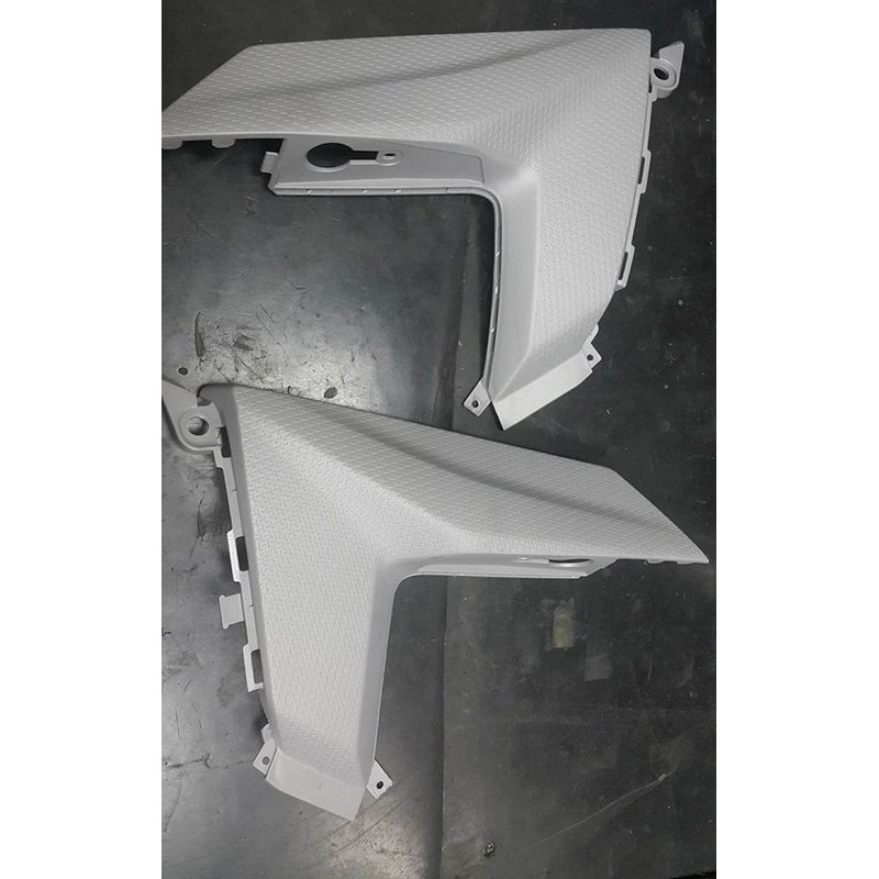 ◎歐叭小舖◎ BWS R 灰 左右置 腳踏 側蓋 飛標 車殼 置腳踏板側蓋 側殼