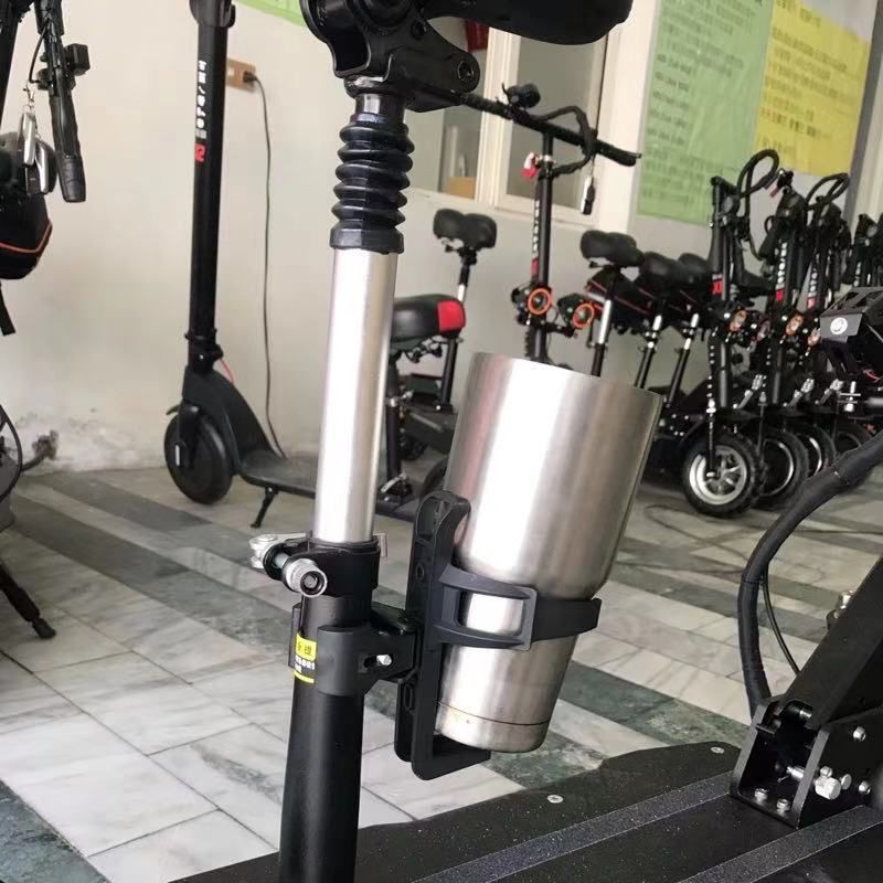 王董ㄟ電動滑板車 現貨 滑板車 40-45mm都可以使用自行車 登山車 塑鋼飲料杯架