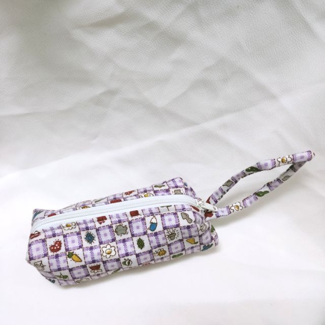 手工紫色園藝拼布鑰匙包/耳機收納包
