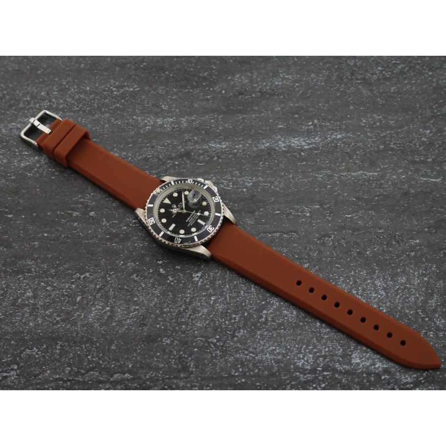 20mm歐洲市場同步上架設計師款紳士錶適用優雅風格高質感平面無紋矽膠錶帶oris
