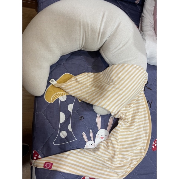 （台北松山面交） 二手【Mamaway媽媽餵】  智慧調溫抗菌萬用枕-月亮枕(枕心+枕套) 哺乳枕  嬰兒枕頭 寶寶枕頭