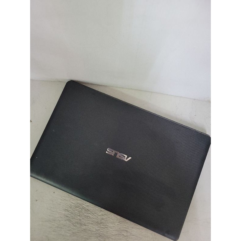 ASUS 華碩 X552M 四核心筆電/15吋大螢幕/獨立顯卡/全新固態硬碟/視訊上課/辦公/追劇/看盤/文書/聽音樂
