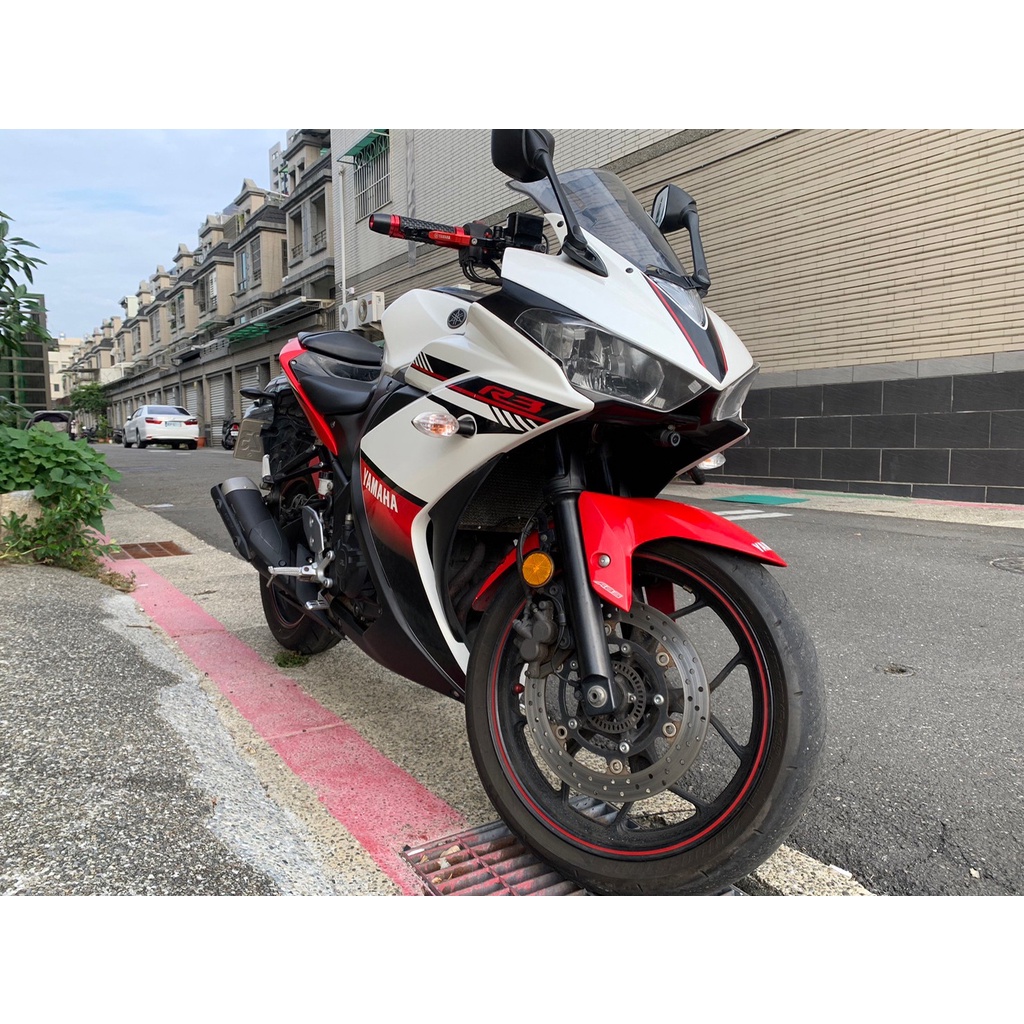 YZF-R3YAMAHAABS二手檔車中古車配合全額.超額.學生貸款強力過件白牌黃牌紅牌仿賽街車大型重機滿18即可辦理