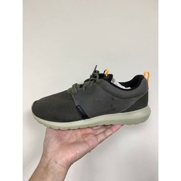  NIKE ROSHERUN NM FB 軍綠 綠 慢跑鞋 復古 男鞋 685196-300