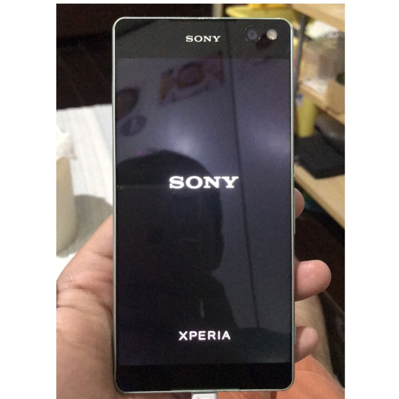 Sony C5 功能都正常。 單手機。二手機。