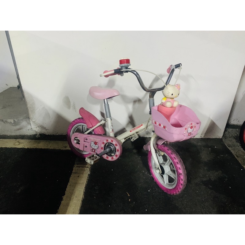 二手正品 SANRIO 三麗鷗 Hello Kitty   12吋的Hello Kitty腳踏車～限中和面交優先