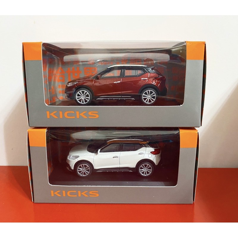 Nissan Kicks 模型車 白身橘頂 紅身黑頂