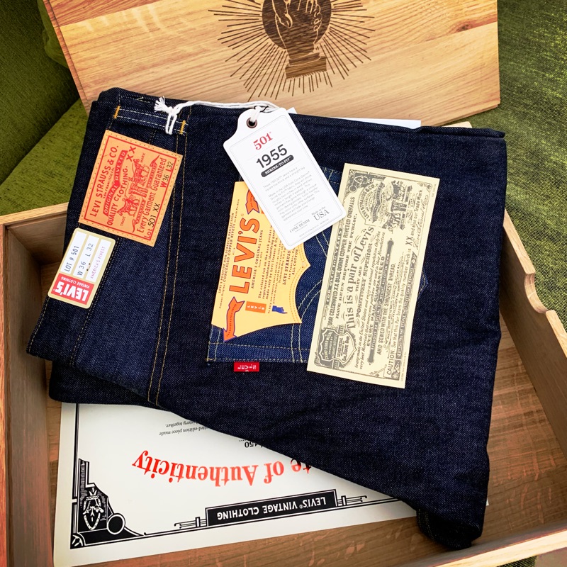 levis white oak