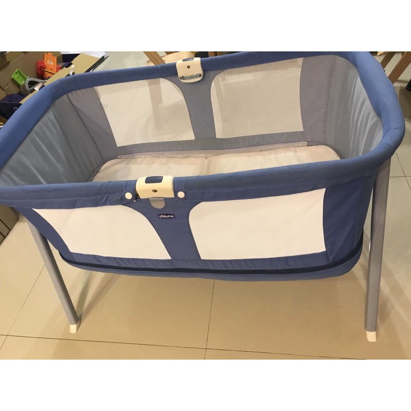 Chicco兩段式可攜帶嬰兒床/遊戲床(限台南/高雄面交）