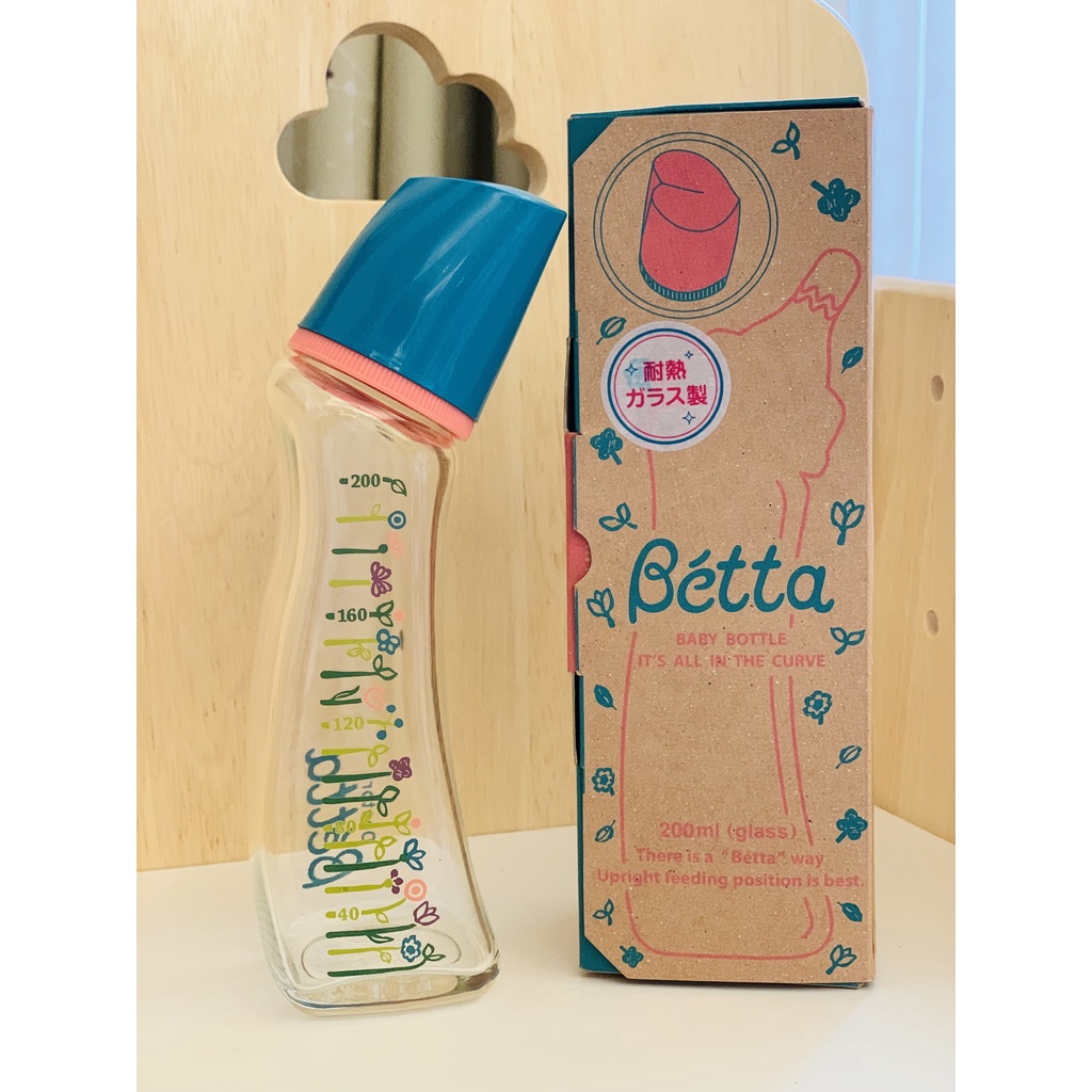低價出清💥 ❣️屁童の窩❣️(近全新)日本Dr. Betta 小花玻璃奶瓶GF5-Flower/防脹氣奶瓶-200 mL