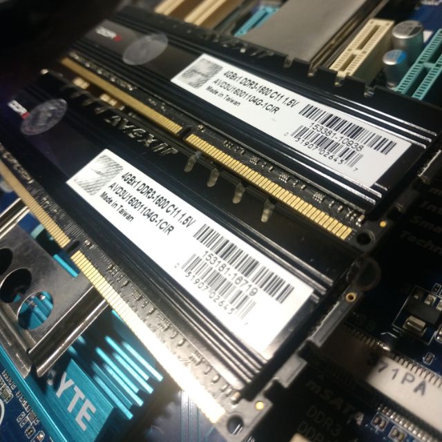 電腦內存 DDR3 AVEXIR 4GBx2 總線 1600