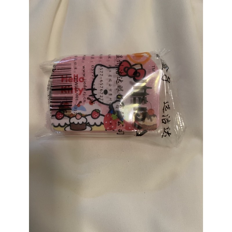 Hello Kitty隱形眼鏡盒