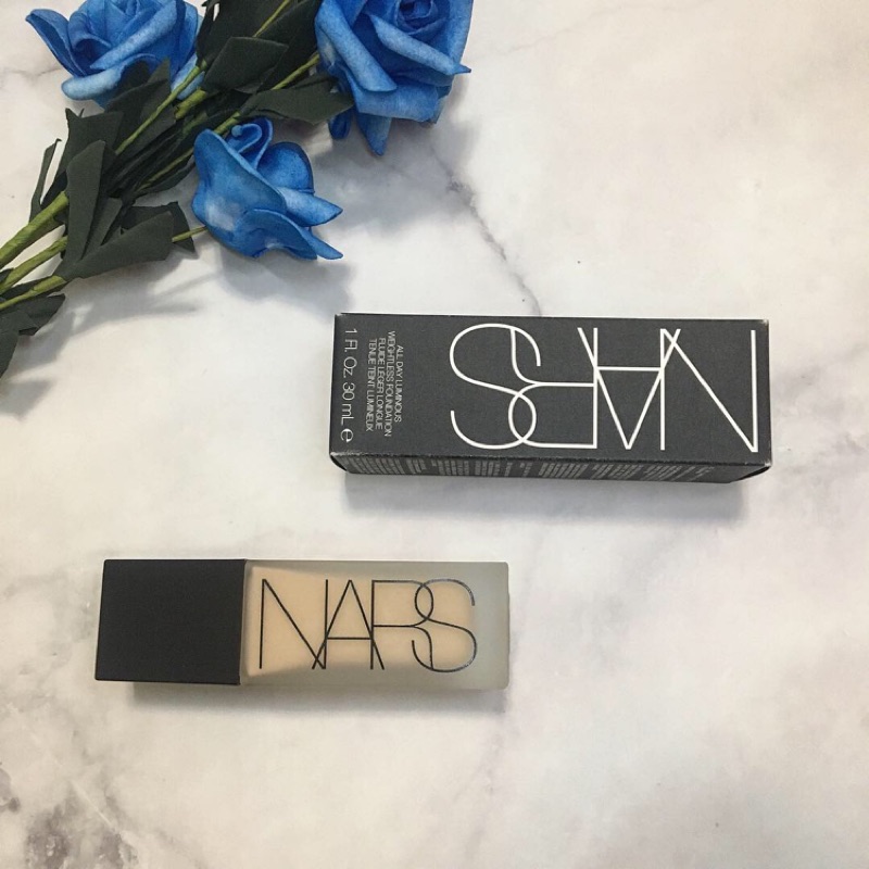 NARS 裸光奇跡粉底液